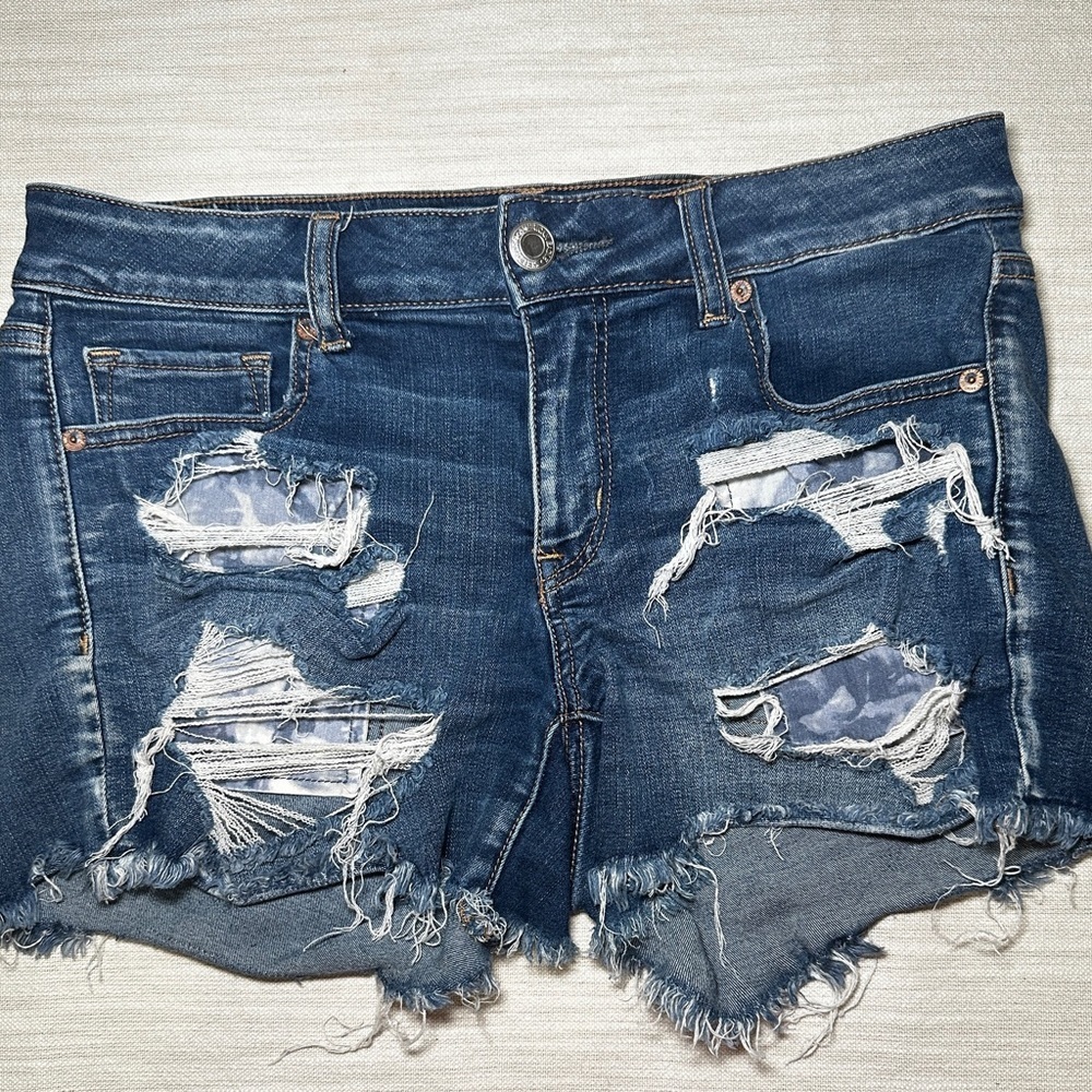 American eagle distressed shorts